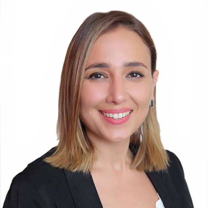 د. سوزان عثامنة — استشاري الجراحة النسائية والتوليد وعلاج العقم