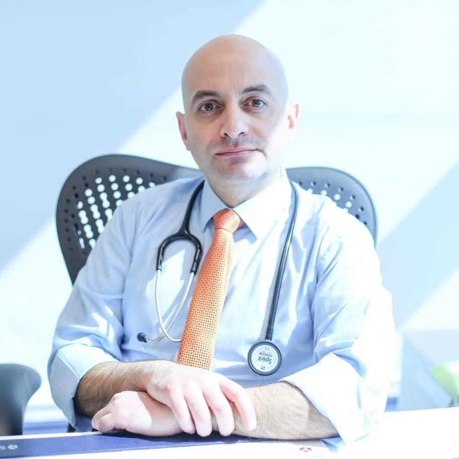 د. معاذ الحاج توفيق — استشاري طب الأطفال