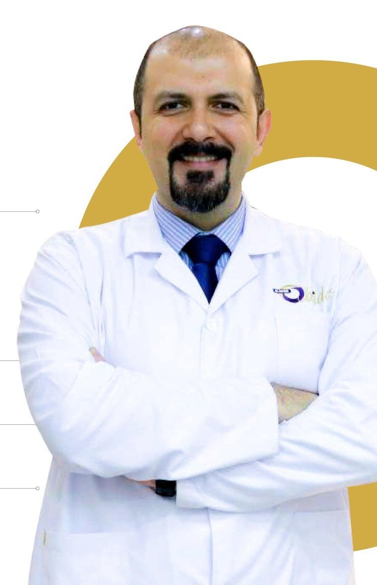 د. بدر عبيدات — أخصائي جراحة العمود الفقري والدماغ