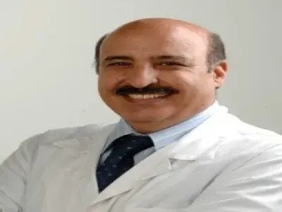 د. زيد السكر — استشاري الجلدية والتناسلية والتجميل