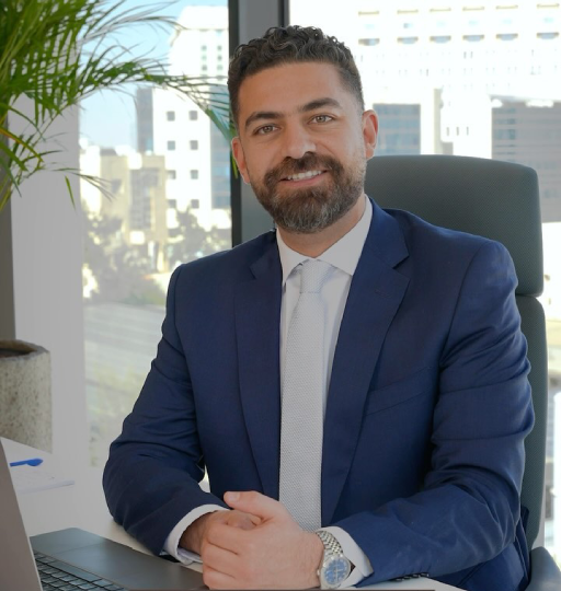 د. عامر حجاج — أخصائي طب وجراحة العيون